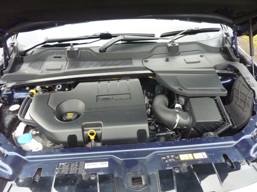 Used Land Rover Discovery Sport 2015 for sale - 76285242: Photo 34