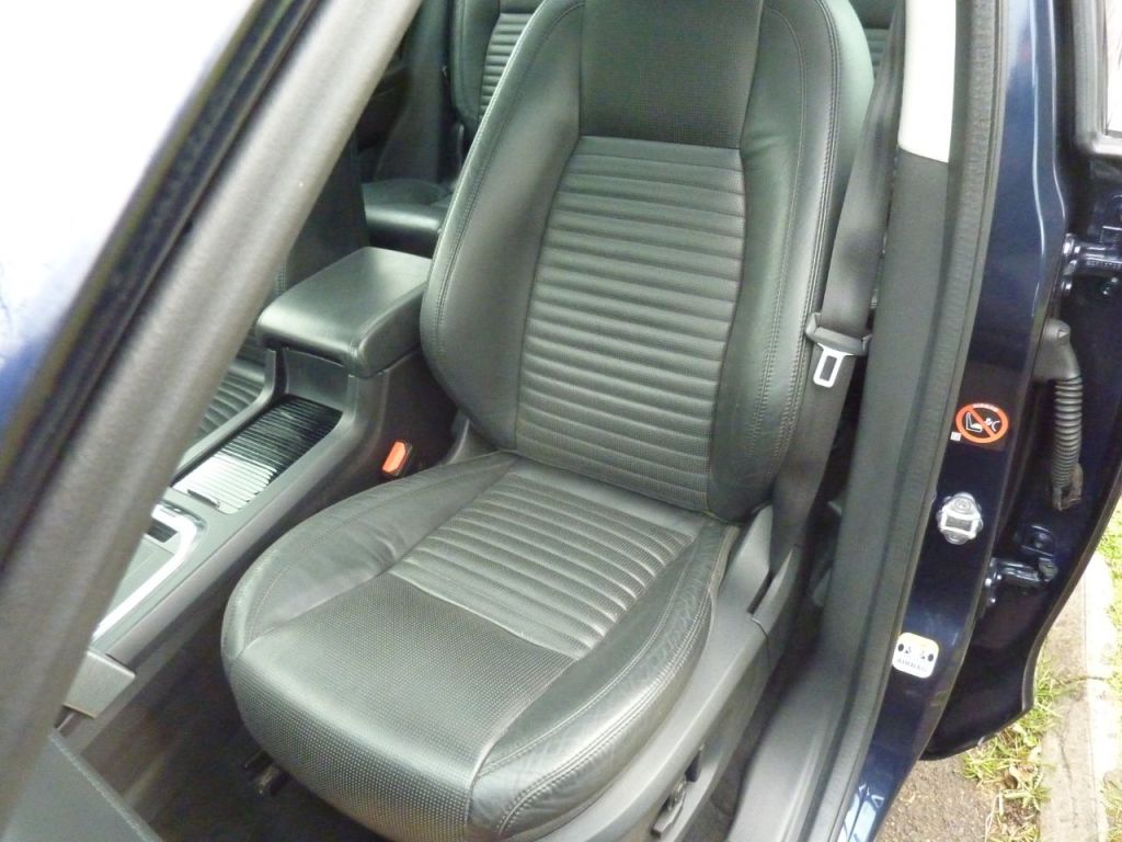 Used Land Rover Discovery Sport 2015 for sale - 76285242: Photo 35