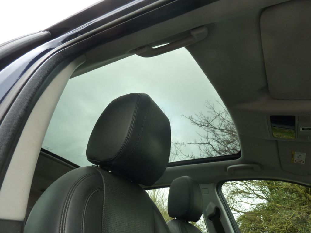 Used Land Rover Discovery Sport 2015 for sale - 76285242: Photo 38