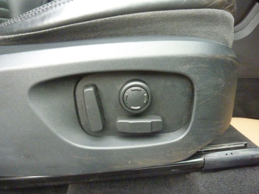 Used Land Rover Discovery Sport 2015 for sale - 76285242: Photo 40