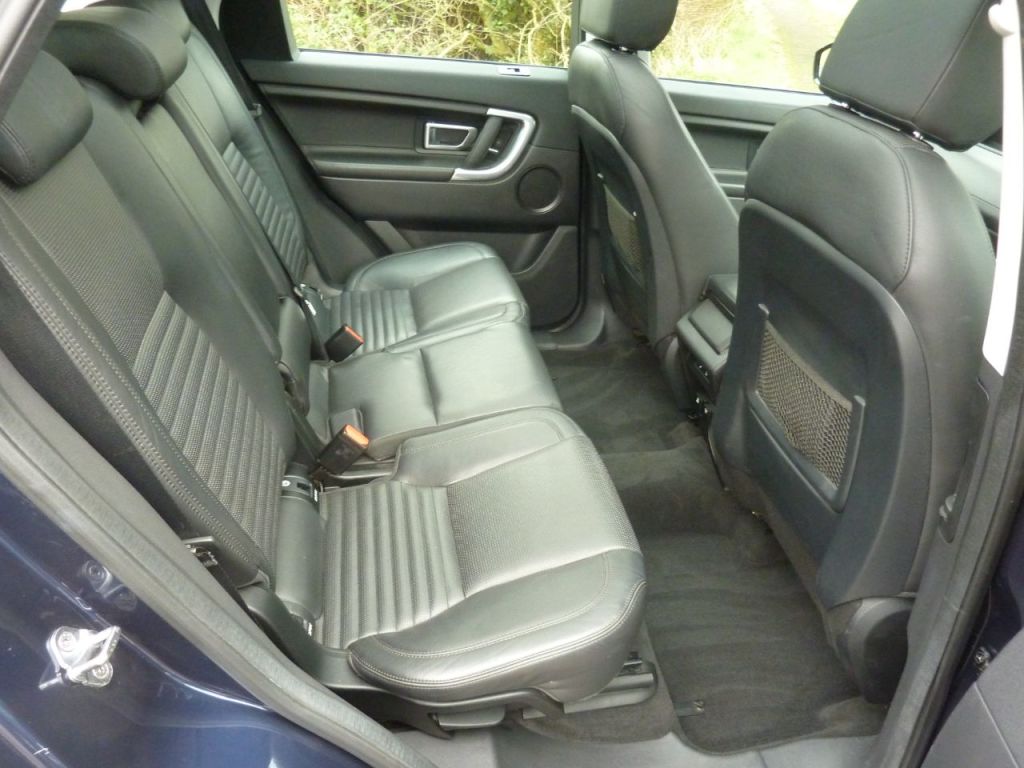 Used Land Rover Discovery Sport 2015 for sale - 76285242: Photo 41