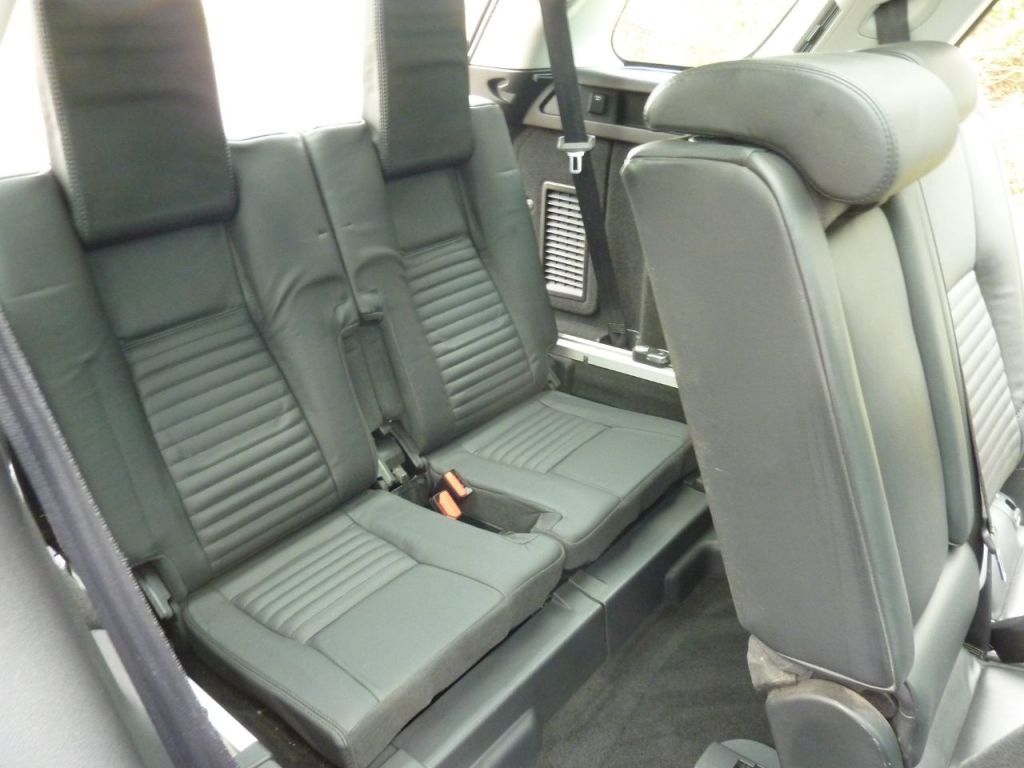 Used Land Rover Discovery Sport 2015 for sale - 76285242: Photo 9