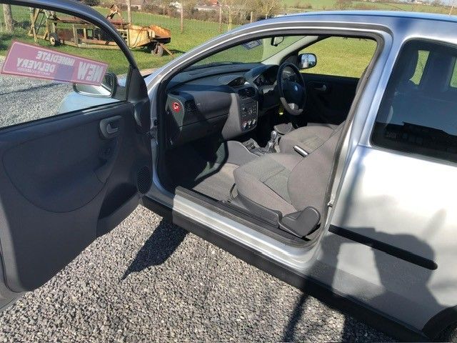 Used Vauxhall Corsa 2002 for sale - 76285246: Photo 10