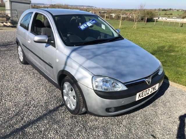 Used Vauxhall Corsa 2002 for sale - 76285246: Photo 2