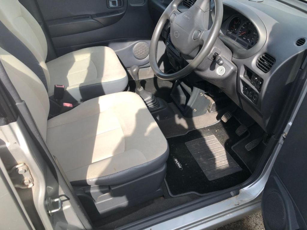 Used Perodua Kenari 2004 for sale - 76285241: Photo 5