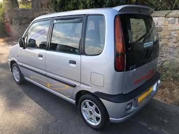 Used Perodua Kenari 2010 for sale - 79357965: Photo