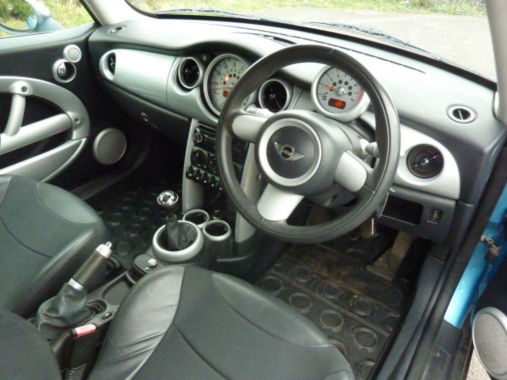 Used MINI Hatch 2004 for sale - 76285244: Photo 12