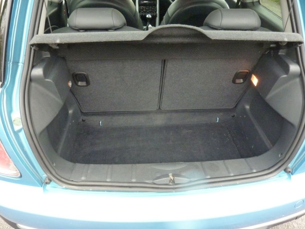 Used MINI Hatch 2004 for sale - 76285244: Photo 16