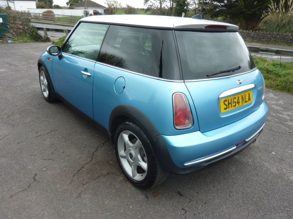 Used MINI Hatch 2004 for sale - 76285244: Photo 8