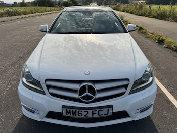 Used Mercedes-Benz C-Class 2012 for sale - 75563339: Photo