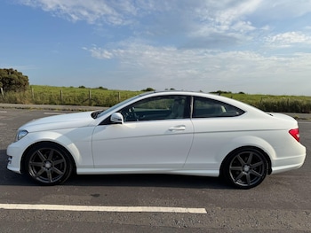 Used Mercedes-Benz C-Class 2012 for sale - 75563339: Photo