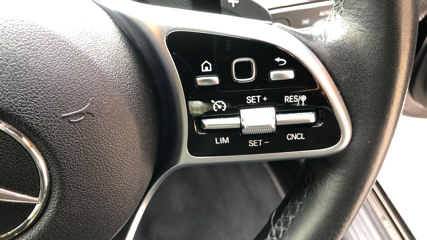 Used Mercedes-Benz A-Class 2019 for sale - 76643809: Photo 29