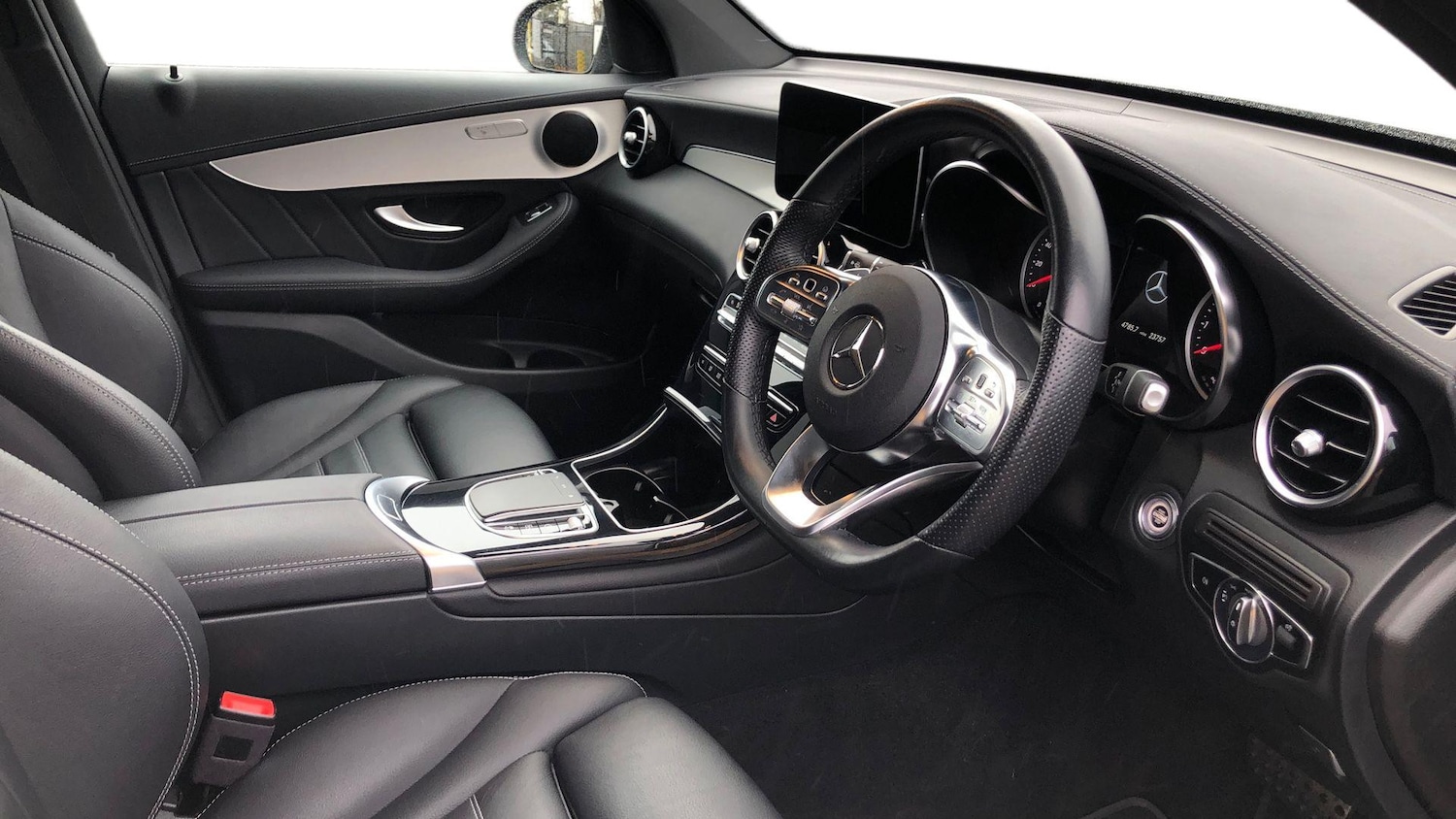 Used Mercedes-Benz GLC 2021 for sale - 77172696: Photo 3