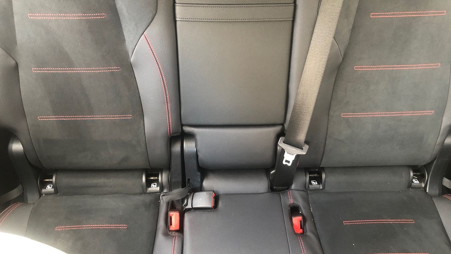 Used Mercedes-Benz GLB 2024 for sale - 76469372: Photo 30