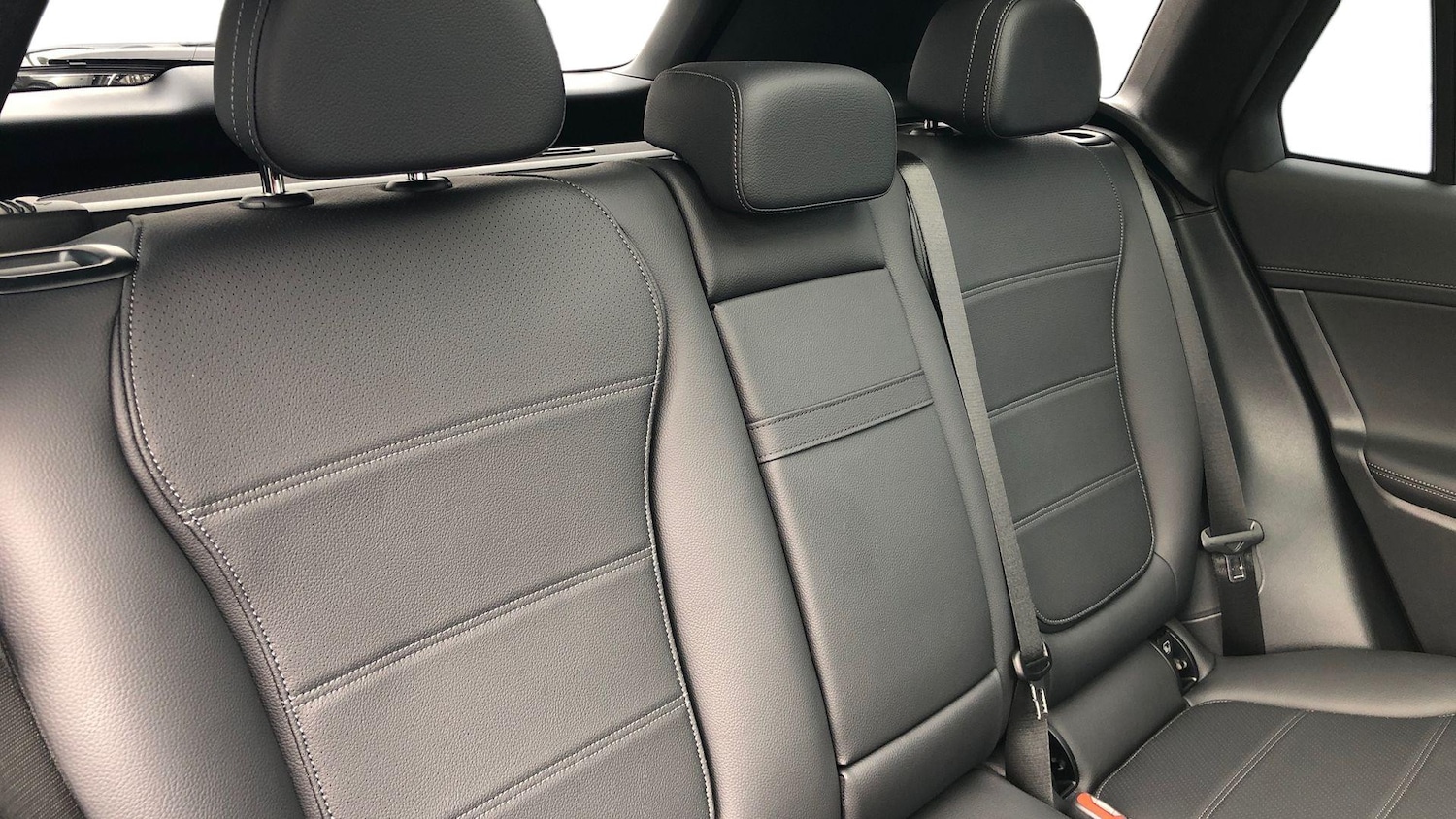 Used Mercedes-Benz GLC 2025 for sale - 77342949: Photo 12