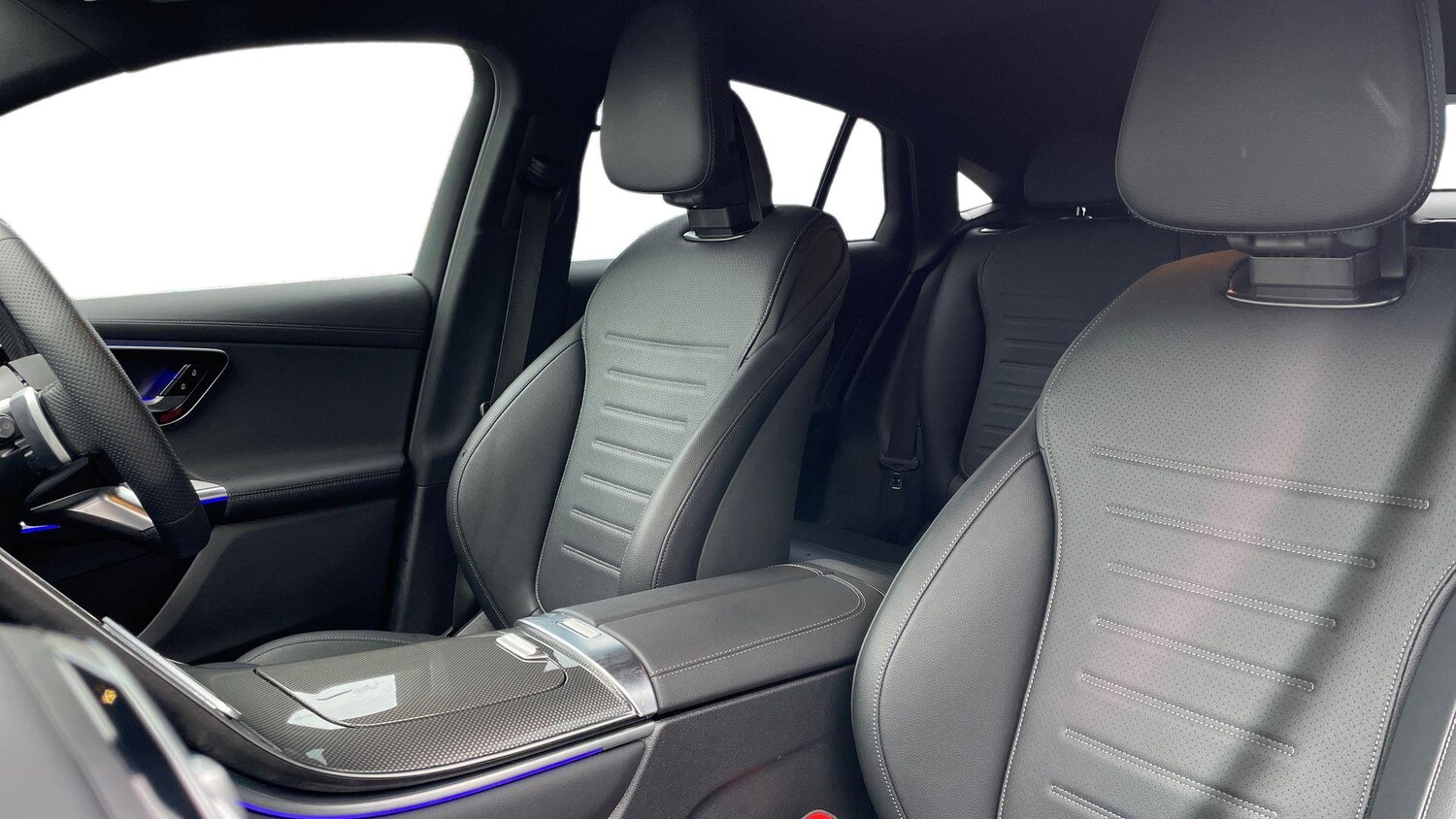 Used Mercedes-Benz GLC 2025 for sale - 77622913: Photo 11