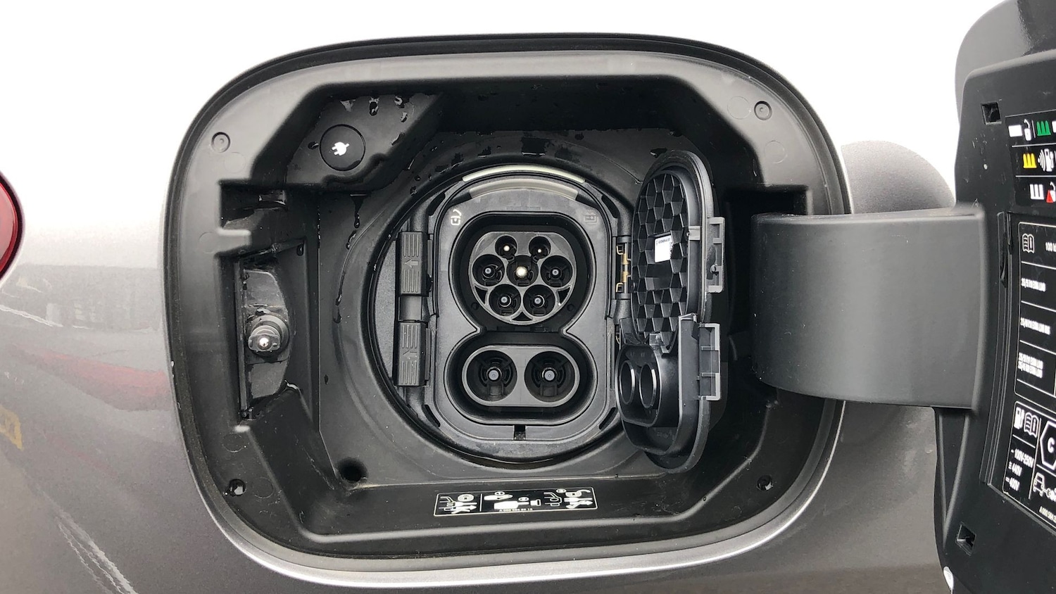 Used Mercedes-Benz EQA 2024 for sale - 76453405: Photo 27