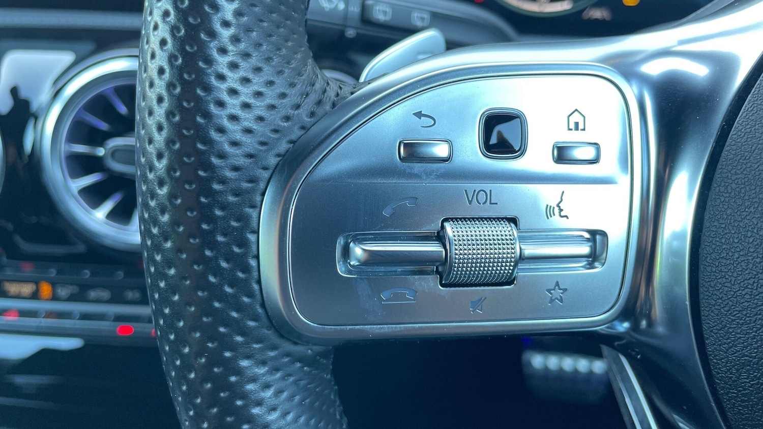 Used Mercedes-Benz CLA 2022 for sale - 76413628: Photo 11