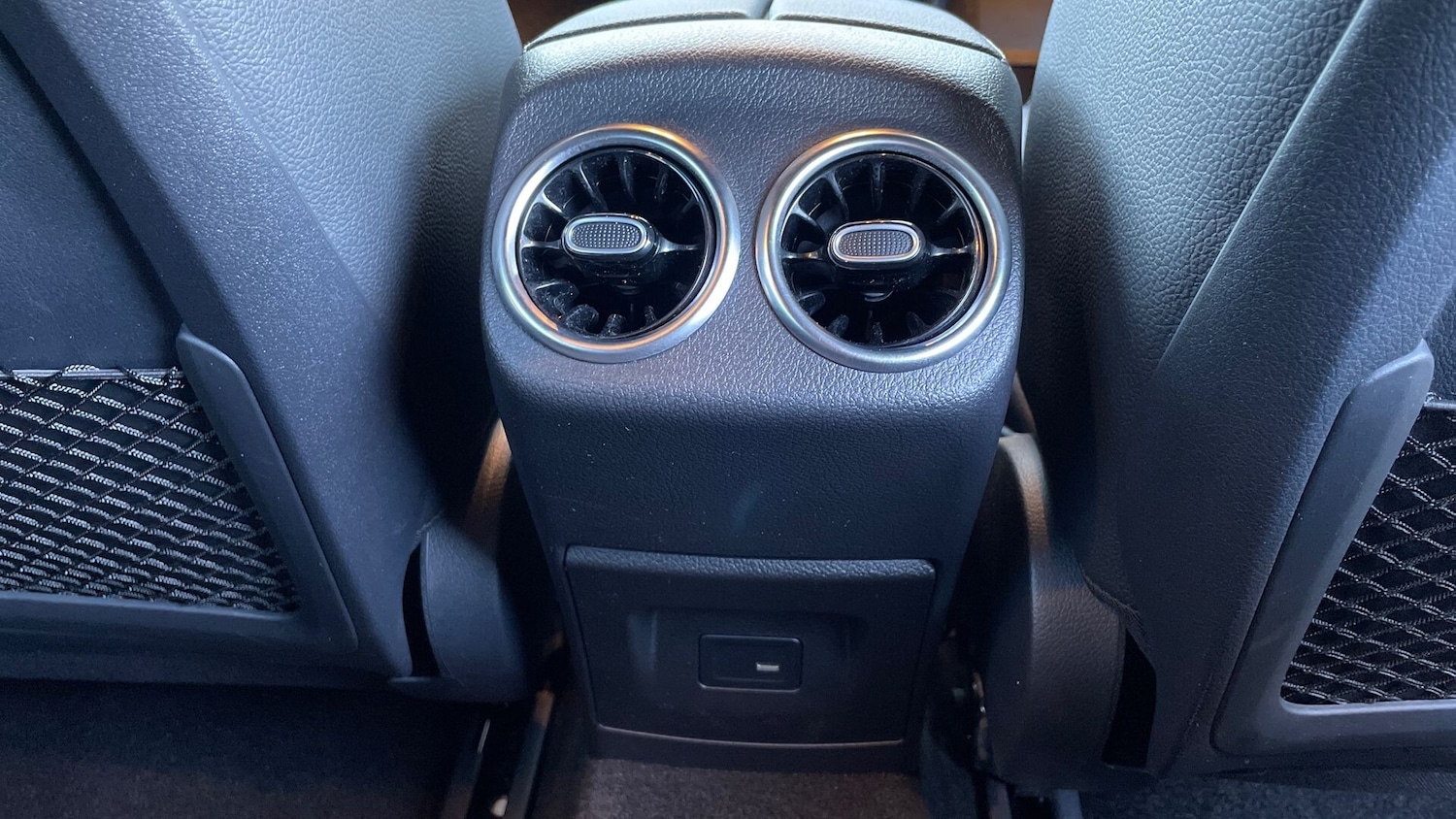 Used Mercedes-Benz CLA 2022 for sale - 76413628: Photo 16