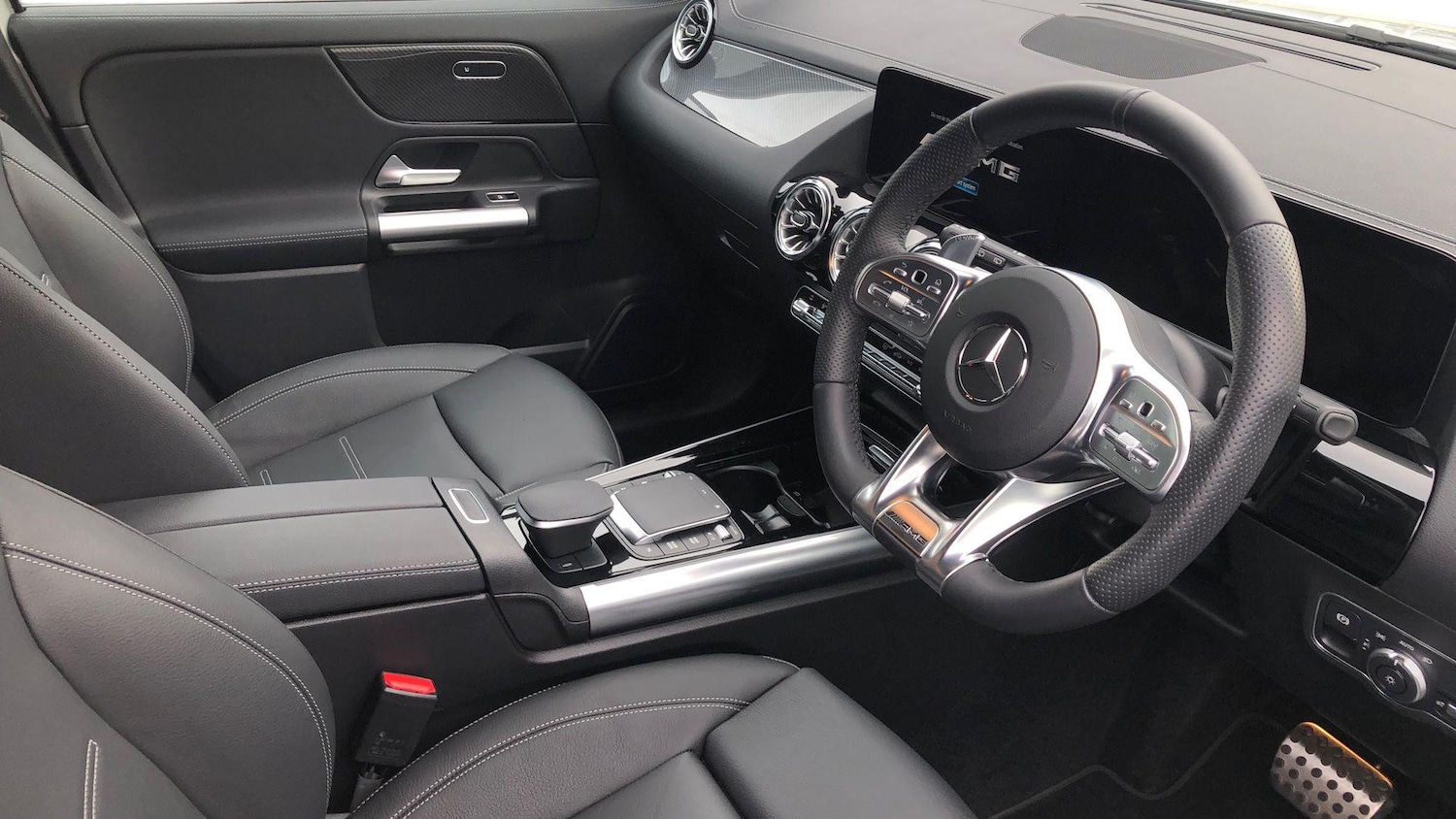 Used Mercedes-Benz GLA 2023 for sale - 76949462: Photo 3