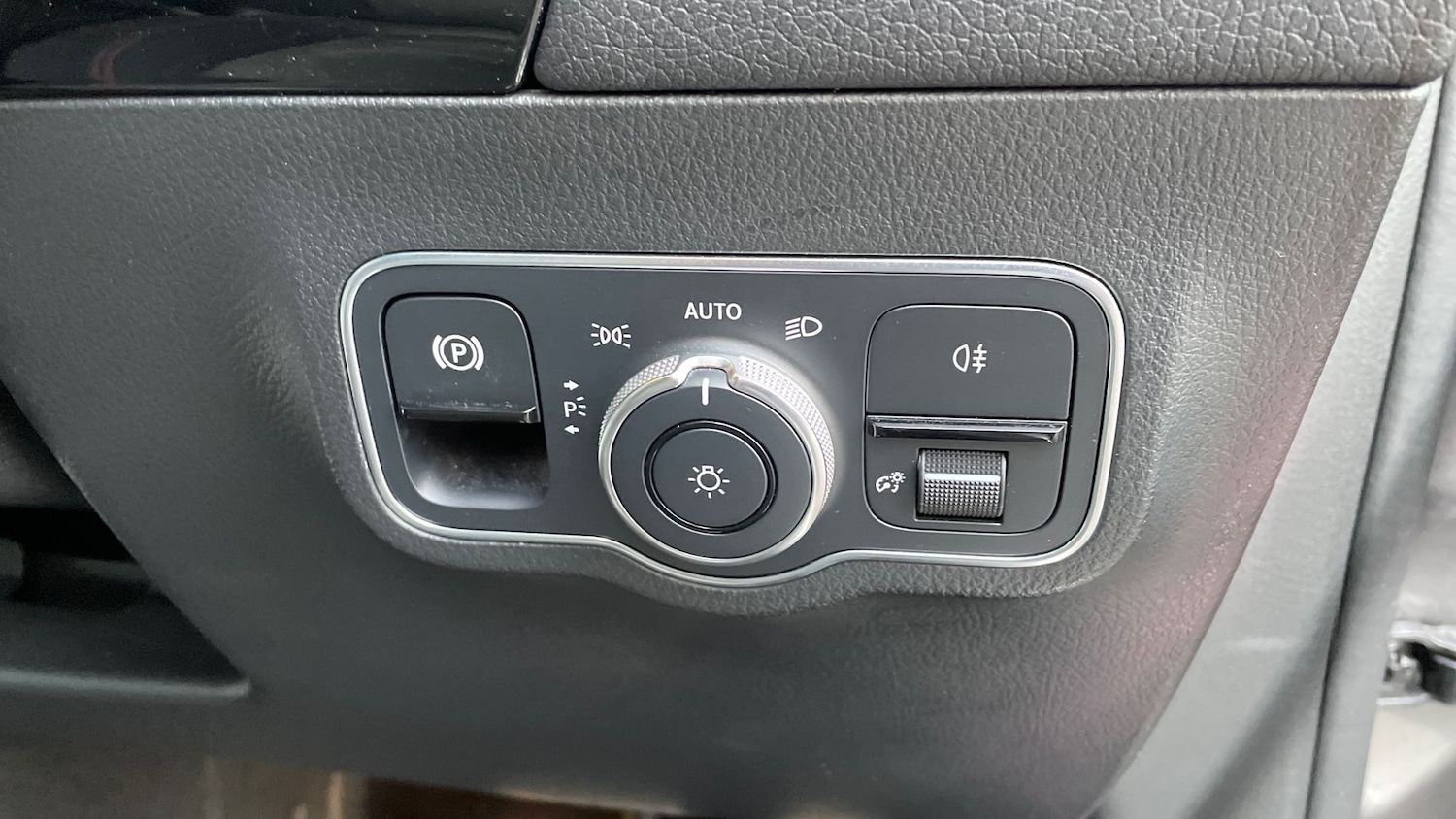 Used Mercedes-Benz EQA 2021 for sale - 77129876: Photo 32