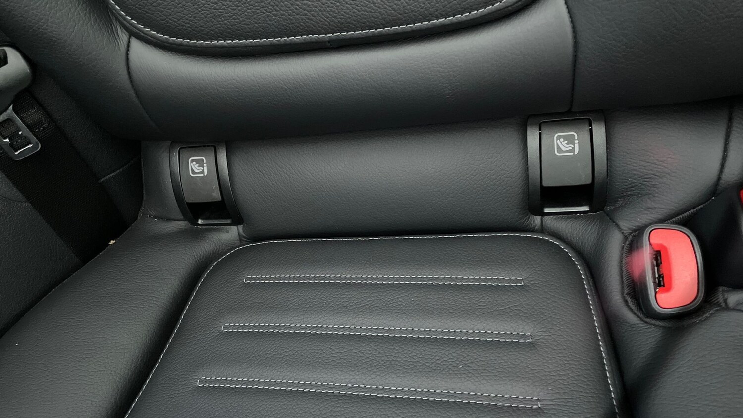 Used Mercedes-Benz GLC 2023 for sale - 77415374: Photo 33