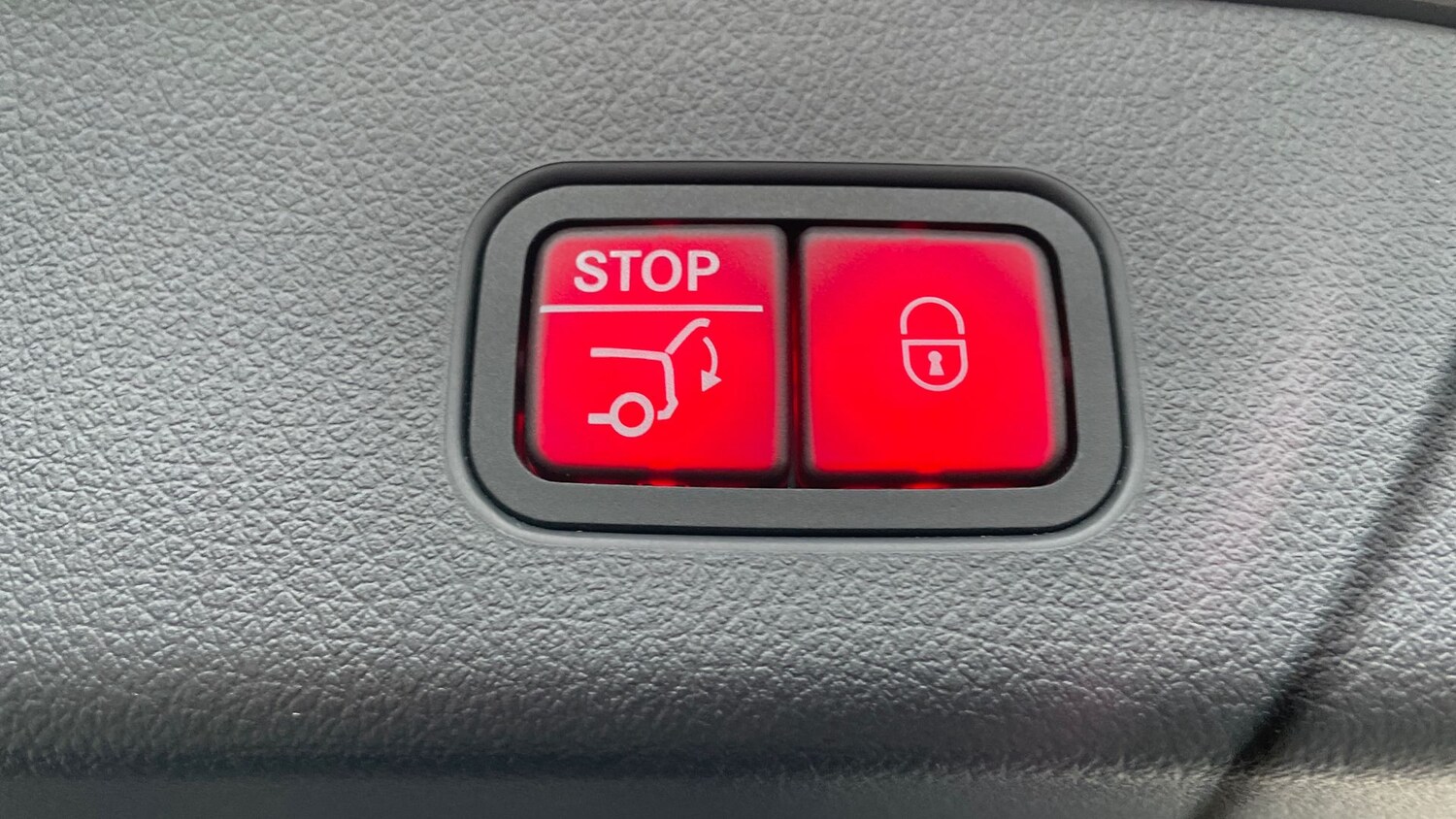 Used Mercedes-Benz GLC 2023 for sale - 77415374: Photo 37