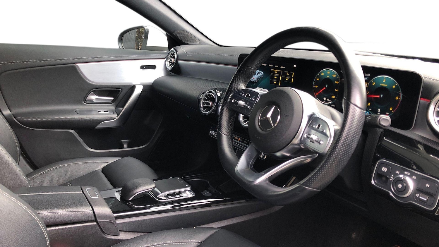 Used Mercedes-Benz CLA 2019 for sale - 77805406: Photo 3