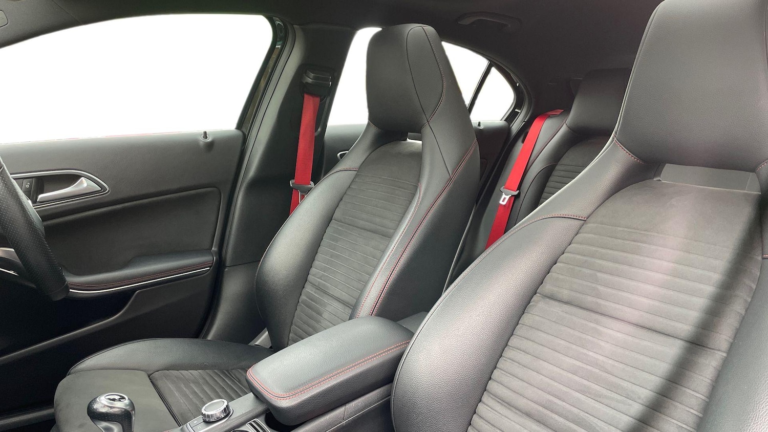 Used Mercedes-Benz A-Class 2017 for sale - 76413564: Photo 11