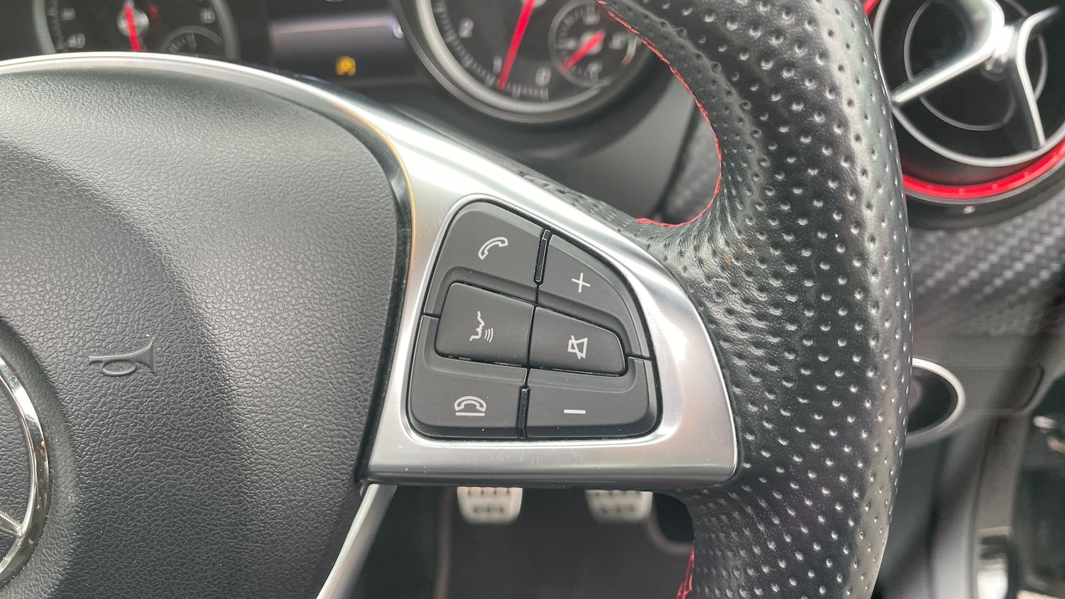 Used Mercedes-Benz A-Class 2017 for sale - 76413564: Photo 32