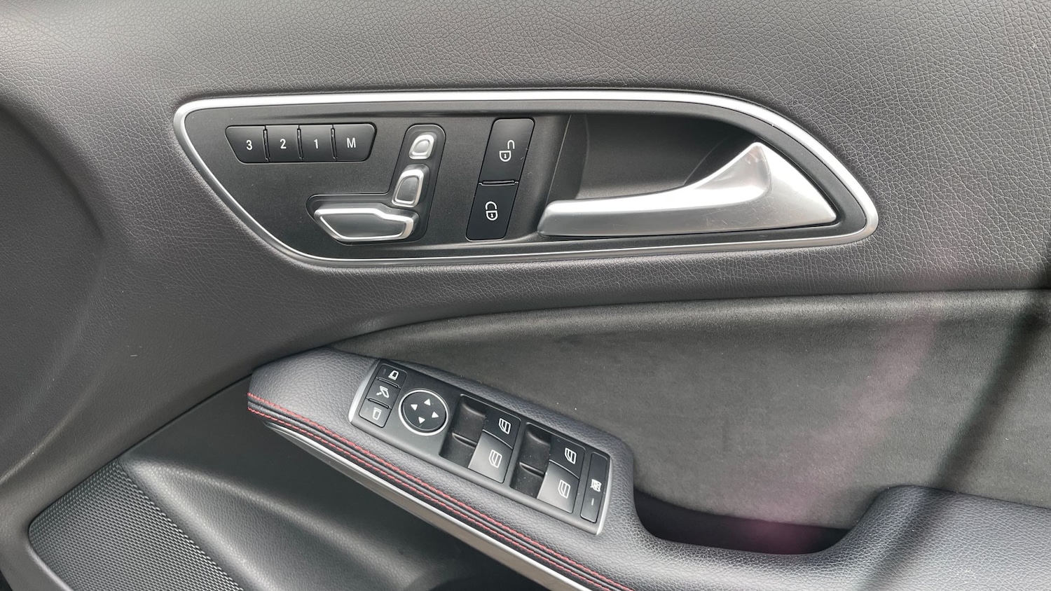 Used Mercedes-Benz A-Class 2017 for sale - 76413564: Photo 34