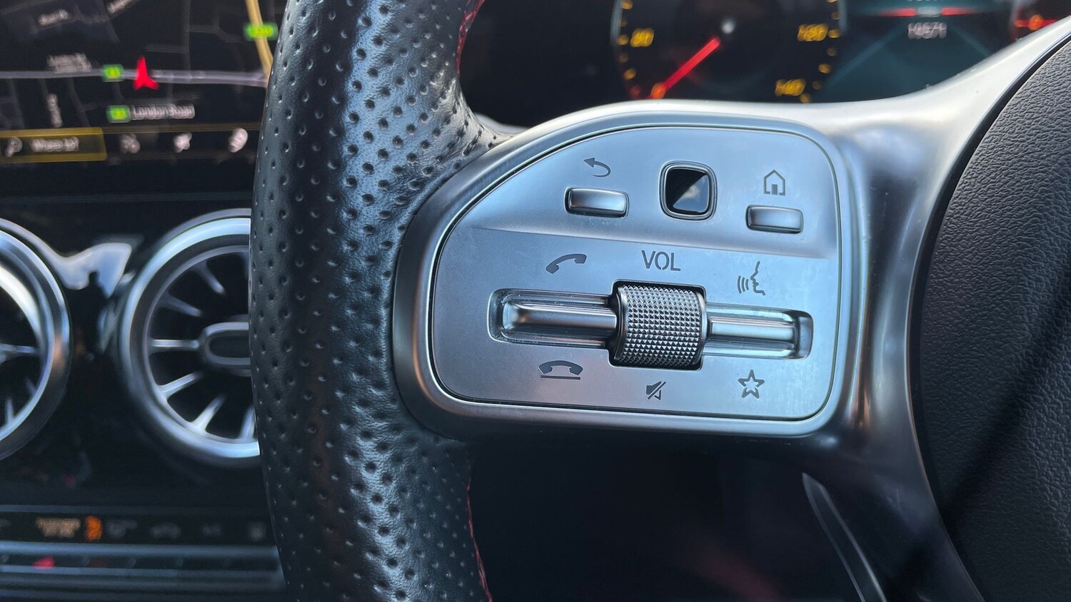 Used Mercedes-Benz EQA 2022 for sale - 76413489: Photo 19