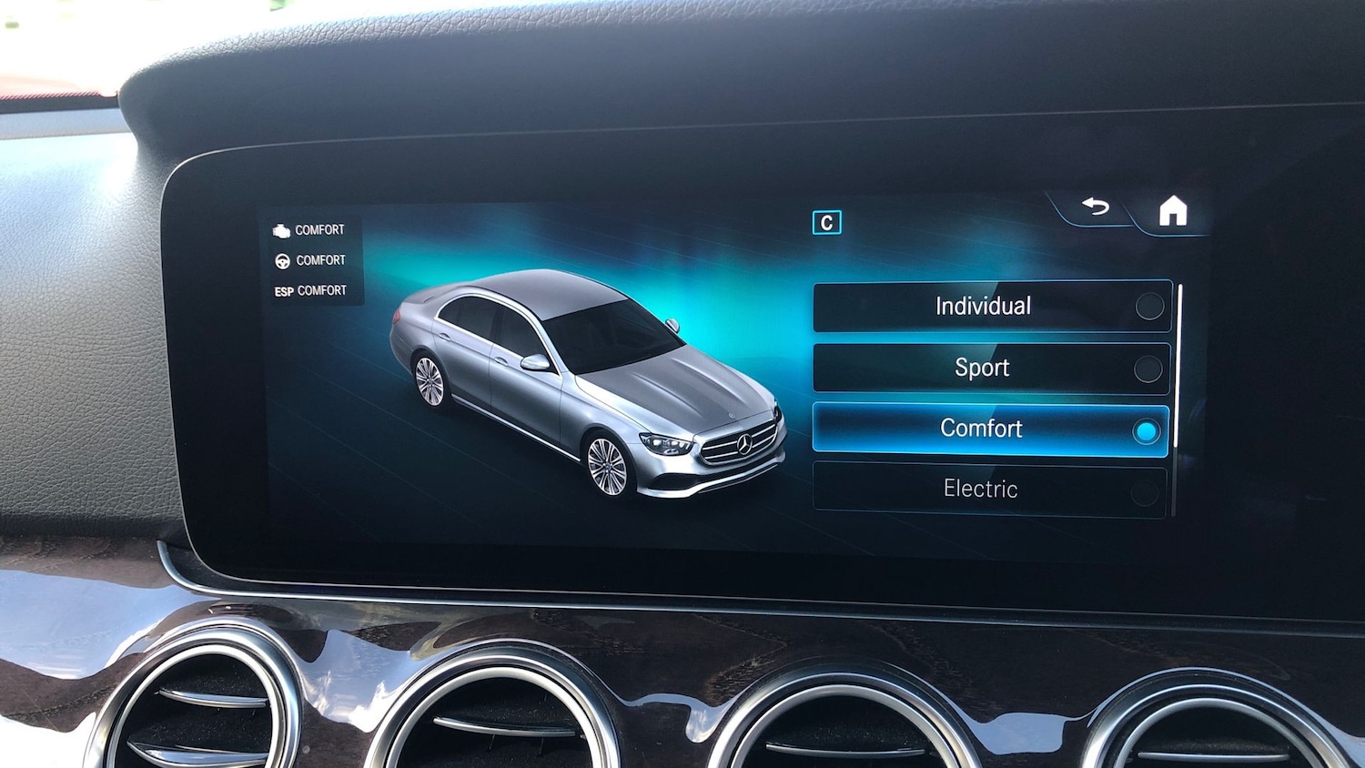 Used Mercedes-Benz E Class 2021 for sale - 77365435: Photo 25