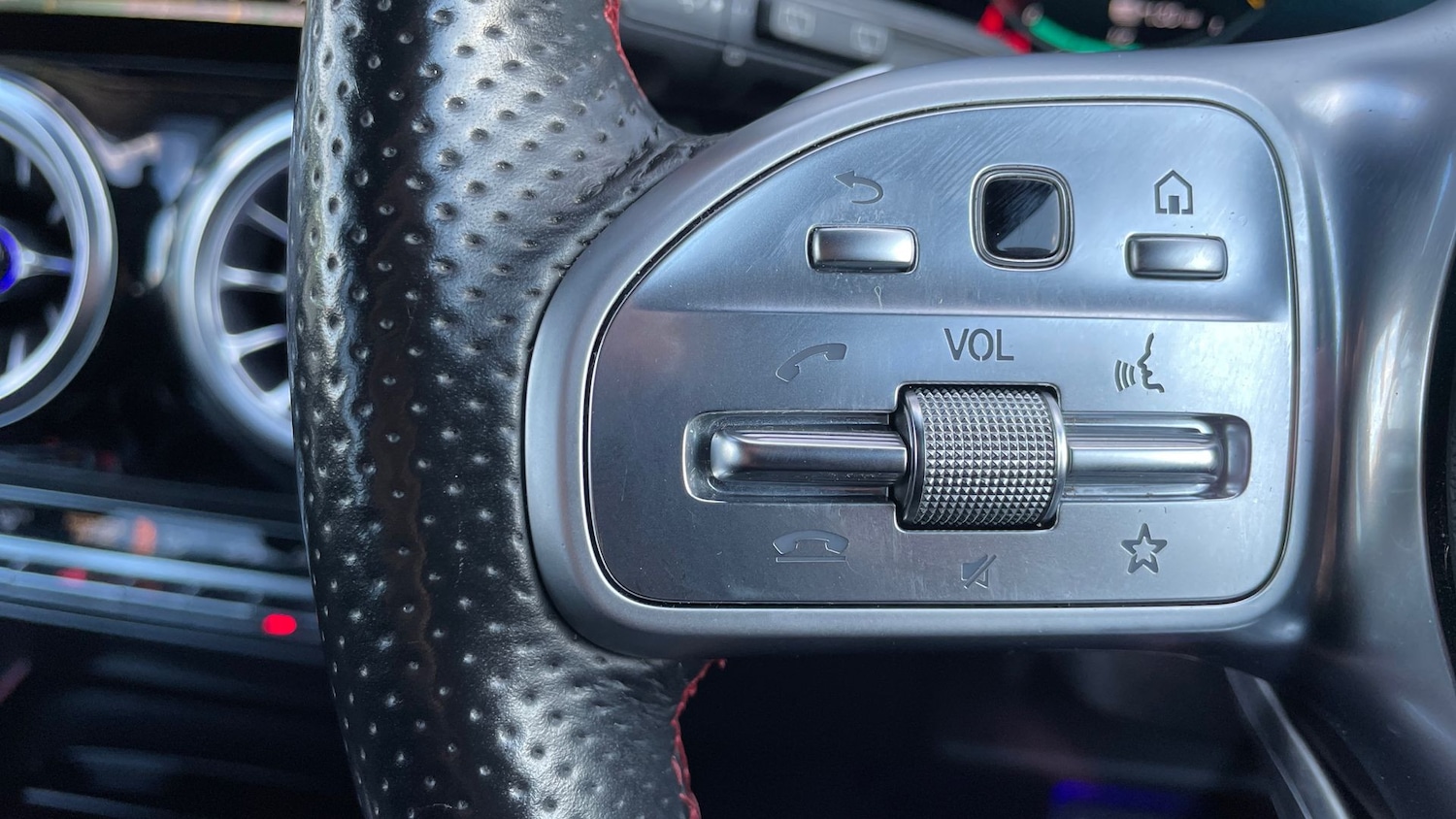 Used Mercedes-Benz EQA 2021 for sale - 76951475: Photo 19