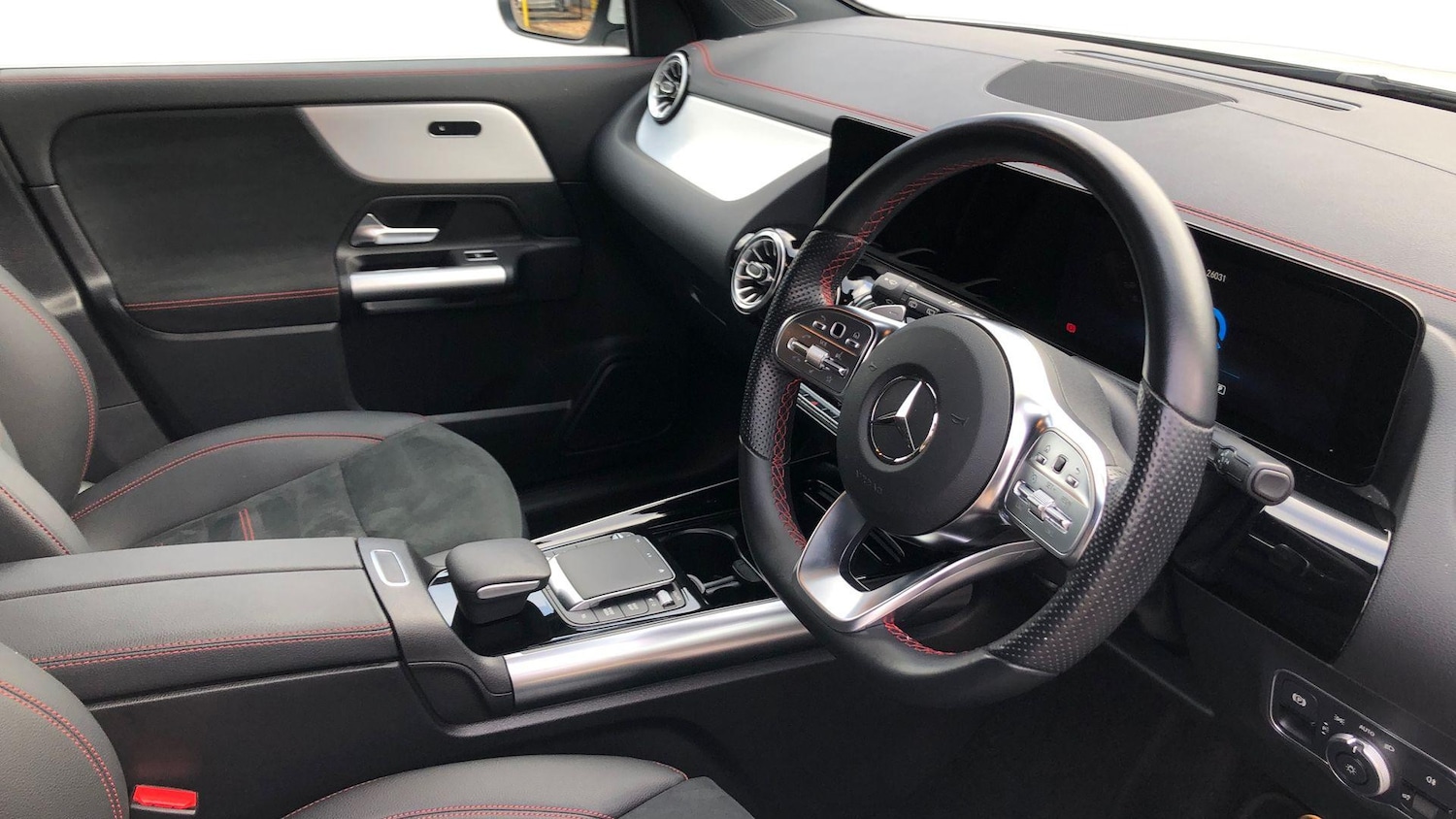 Used Mercedes-Benz EQA 2023 for sale - 77415400: Photo 3