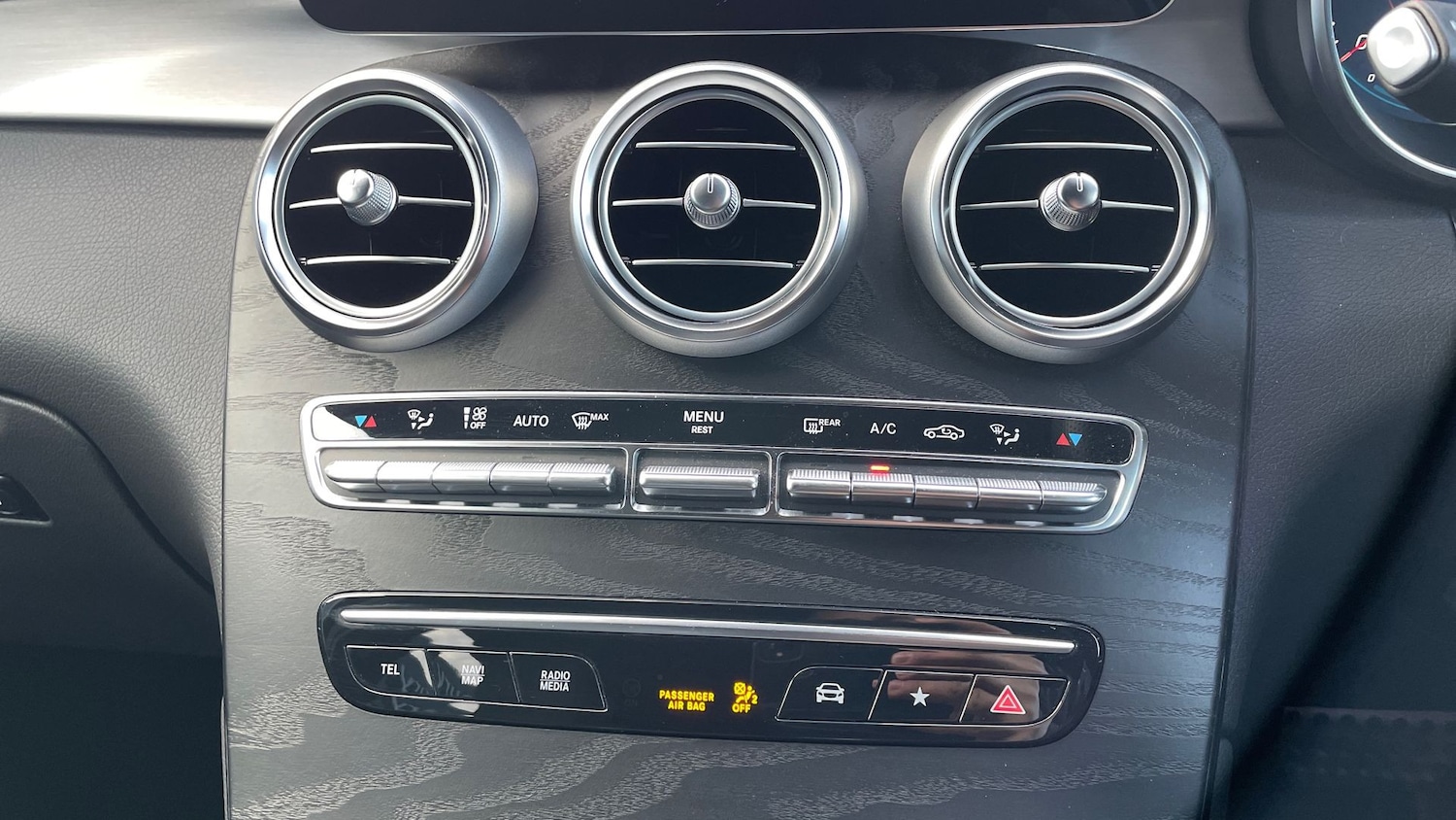 Used Mercedes-Benz GLC 2022 for sale - 76603768: Photo 27