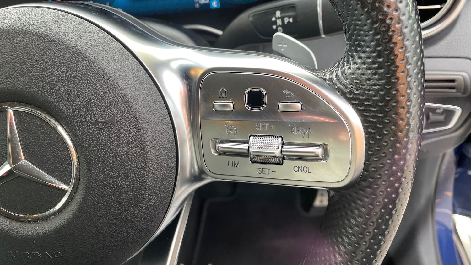 Used Mercedes-Benz GLC 2021 for sale - 76413562: Photo 32