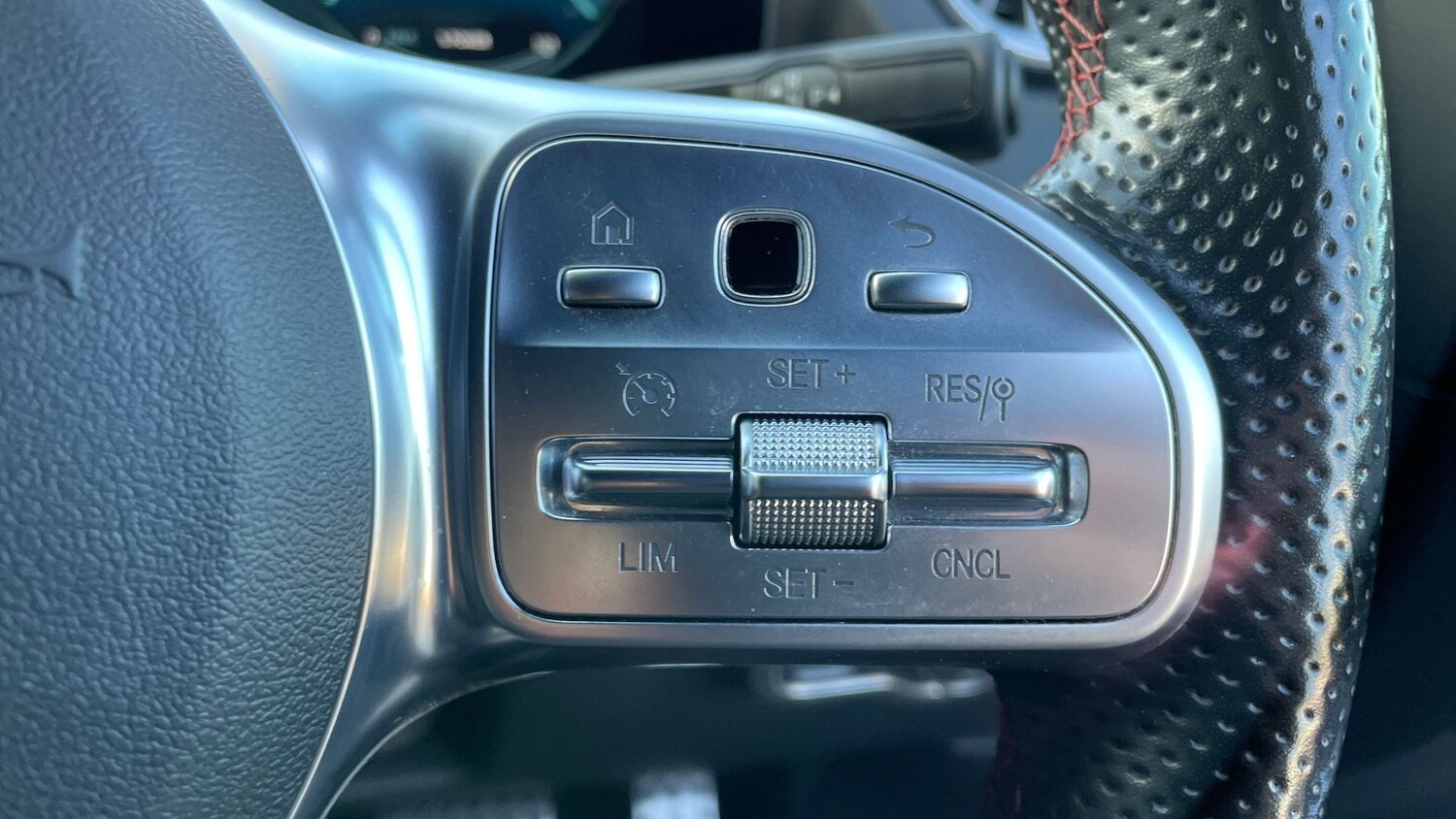 Used Mercedes-Benz EQA 2021 for sale - 77415376: Photo 31