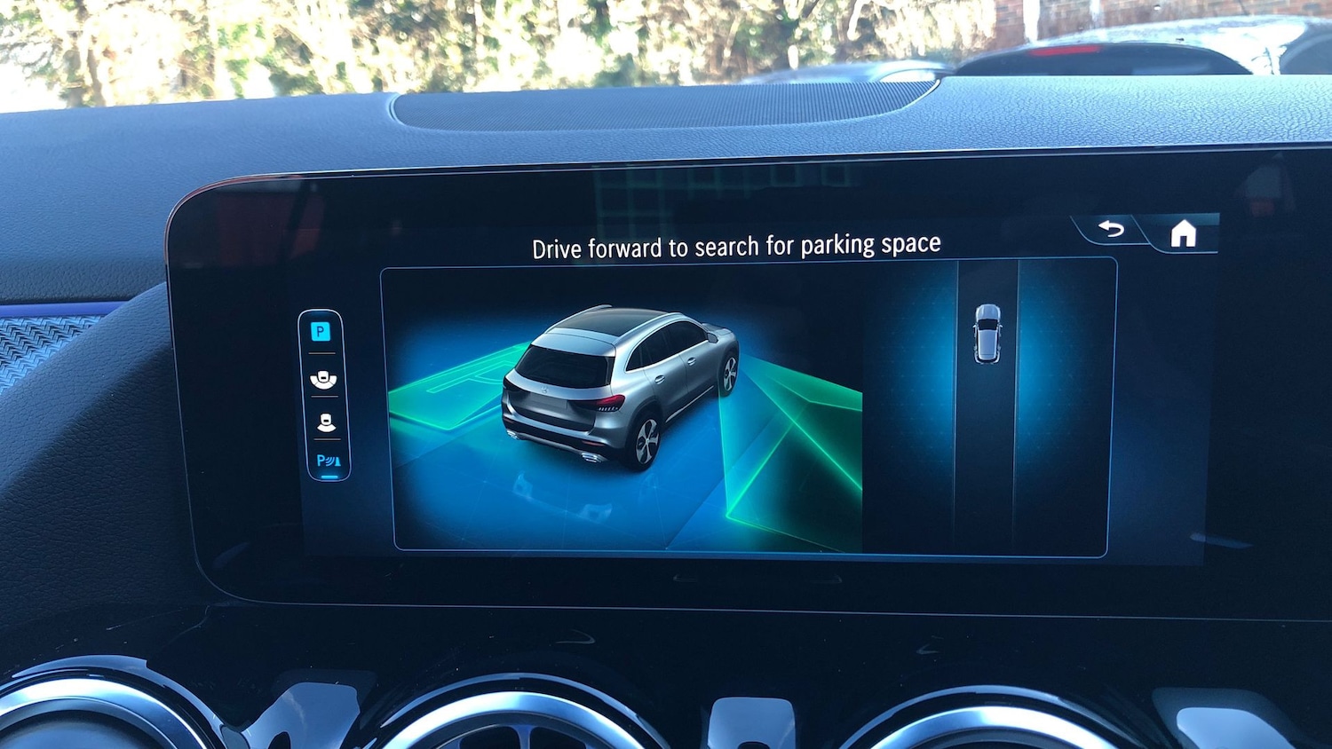 Used Mercedes-Benz GLA 2024 for sale - 77415388: Photo 32