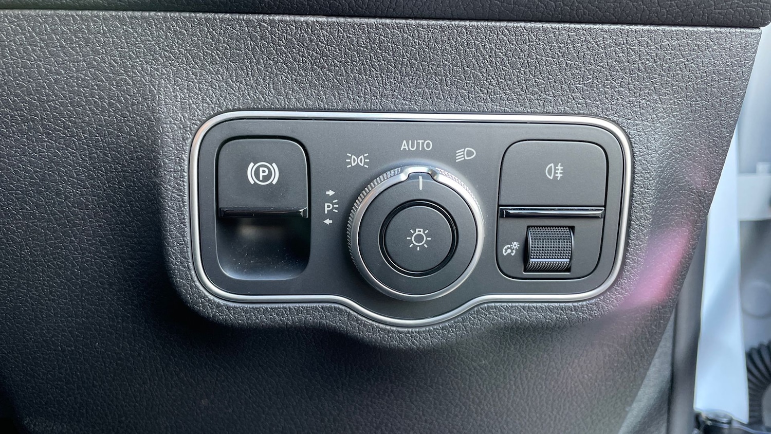 Used Mercedes-Benz GLB 2025 for sale - 76413824: Photo 33