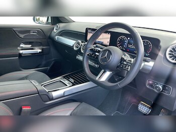 Used Mercedes-Benz GLB 2025 for sale - 76413824: Photo