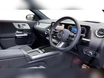 Used Mercedes-Benz GLA 2024 for sale - 77415394: Photo