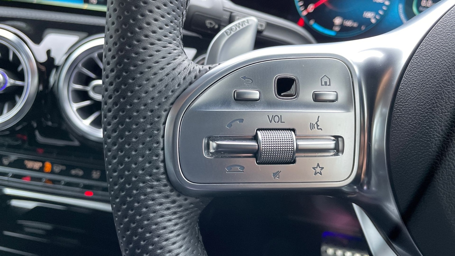 Used Mercedes-Benz A-Class 2019 for sale - 77619235: Photo 19