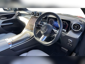 Used Mercedes-Benz GLC 2023 for sale - 77415377: Photo