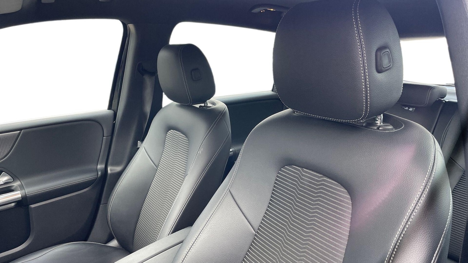 Used Mercedes-Benz B Class 2022 for sale - 76413640: Photo 32