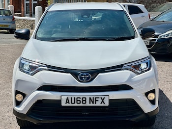 Used Toyota RAV4 2018 for sale - 79381957: Photo