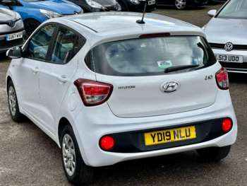 Used Hyundai i10 2019 for sale - 74901945: Photo