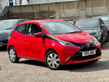 2015 (15) - 1.0 VVT-i x-play Euro 5 5dr Euro 5