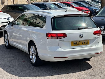Used Volkswagen Passat 2017 for sale - 79621377: Photo