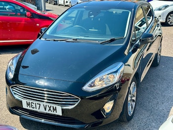 Used Ford Fiesta 2017 for sale - 79381954: Photo